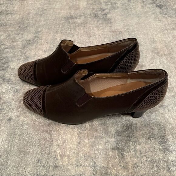 NEW Mark Lemp Classics Brown Leather Pumps/Heels 9.5M Women’s - Picture 4 of 13